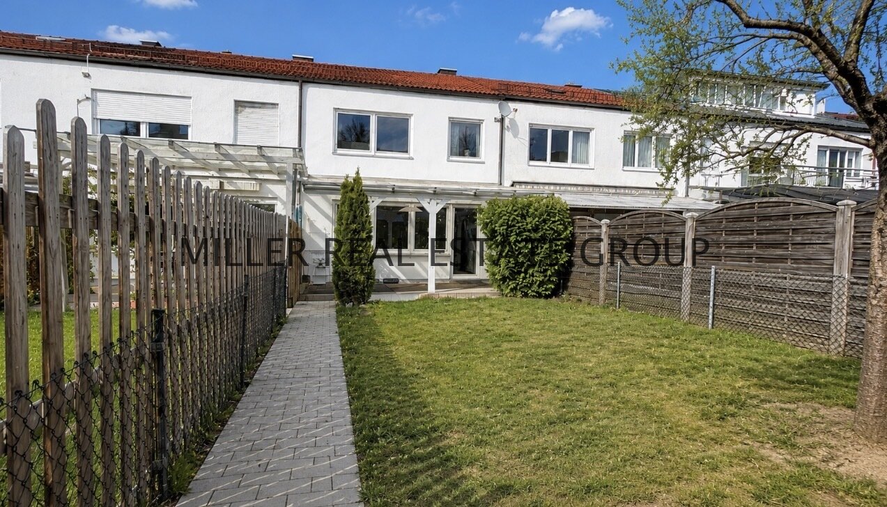 Gepflegtes Reihenmittelhaus in Ingolstadt-Süd mit Südwest-Garten, Terrasse, Keller und Garage! Gepflegtes Reihenmittelhaus in Ingolstadt-Süd mit Südwest-Garten, Terrasse, Keller und Garage!