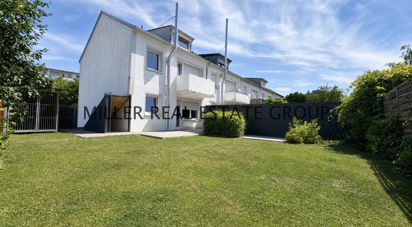 Reiheneckhaus in Neuburg an der Donau – modernes Familienwohnen auf ca. 149 m² mit Traumgarten, 2 Terrassen, Balkon & 5 Stellplätzen! Reiheneckhaus in Neuburg an der Donau – modernes Familienwohnen auf ca. 149 m² mit Traumgarten, 2 Terrassen, Balkon & 5 Stellplätzen!