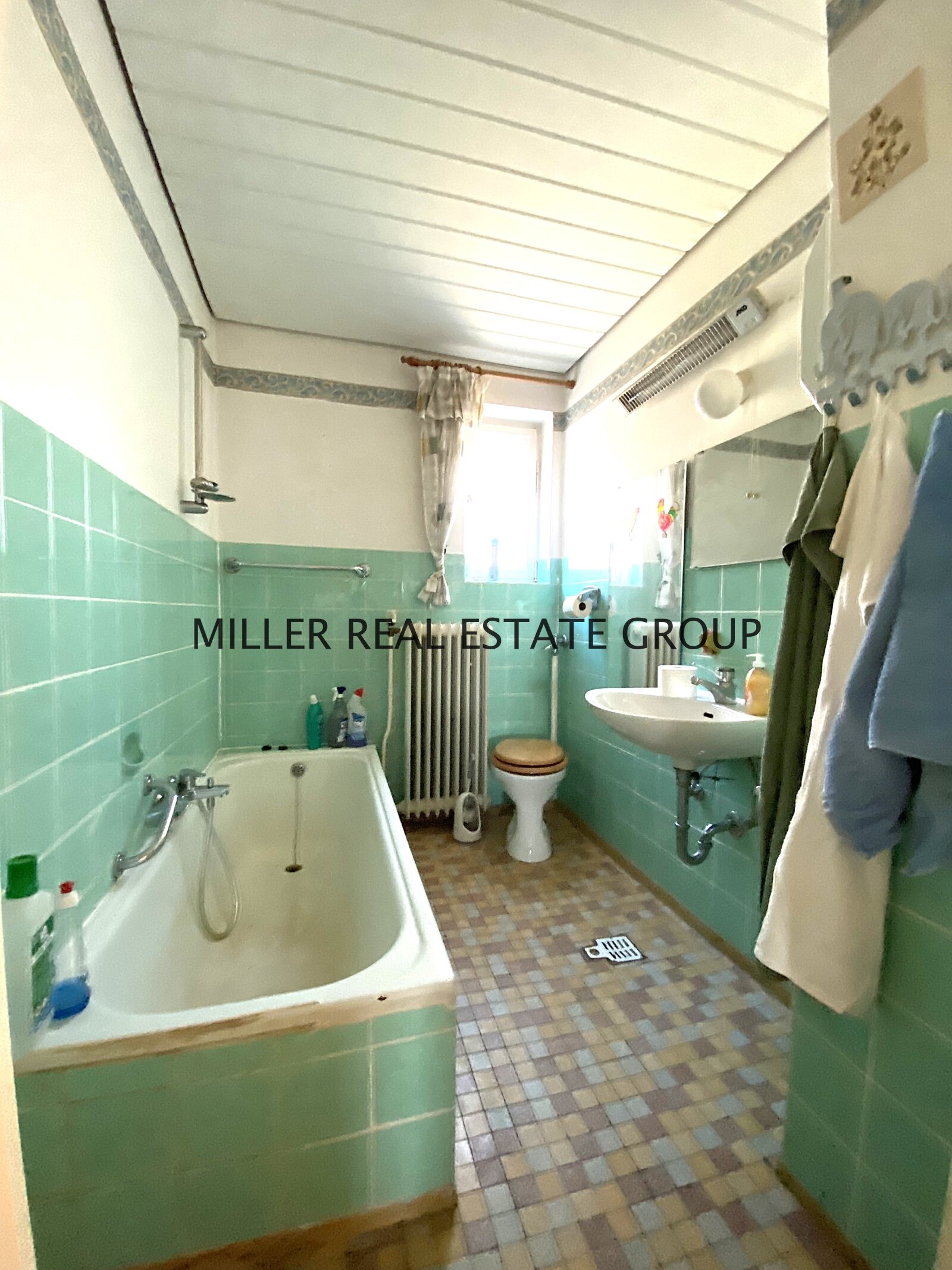 Badezimmer EG