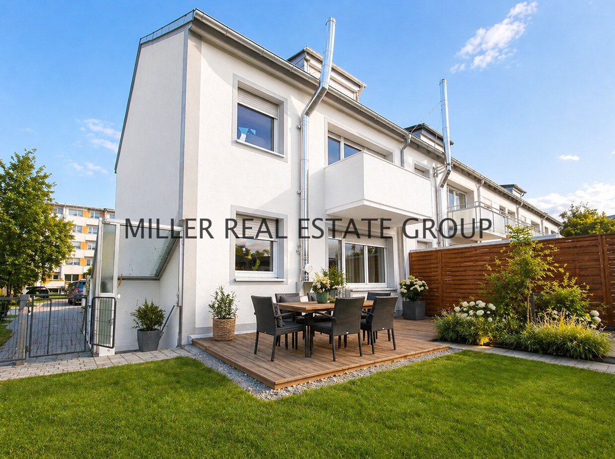 Moderne Raumwunder-Rarität in Neuburg an der Donau: Reiheneckhaus mit großem Garten, zwei Terrassen, Balkon & viel Wohnkomfort! Moderne Raumwunder-Rarität in Neuburg an der Donau: Reiheneckhaus mit großem Garten, zwei Terrassen, Balkon & viel Wohnkomfort!