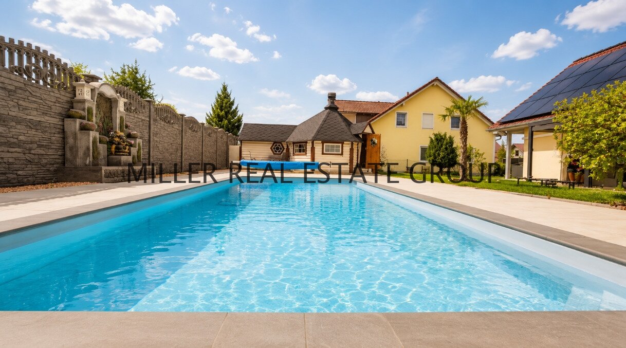 Exklusives Einfamilienhaus mit Pool, Sauna, Grillkota, PV-Anlage & großer Südwest-Terrasse in Altmannstein-Pondorf! Exklusives Einfamilienhaus mit Pool, Sauna, Grillkota, PV-Anlage & großer Südwest-Terrasse in Altmannstein-Pondorf!